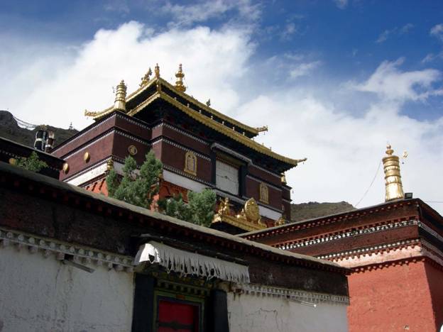 C:\Users\Bin\Desktop\西藏\12 days at the Roof of the World\Day 3_Lhasa-Shigatse拉薩－日喀則\DSCN7157.JPG